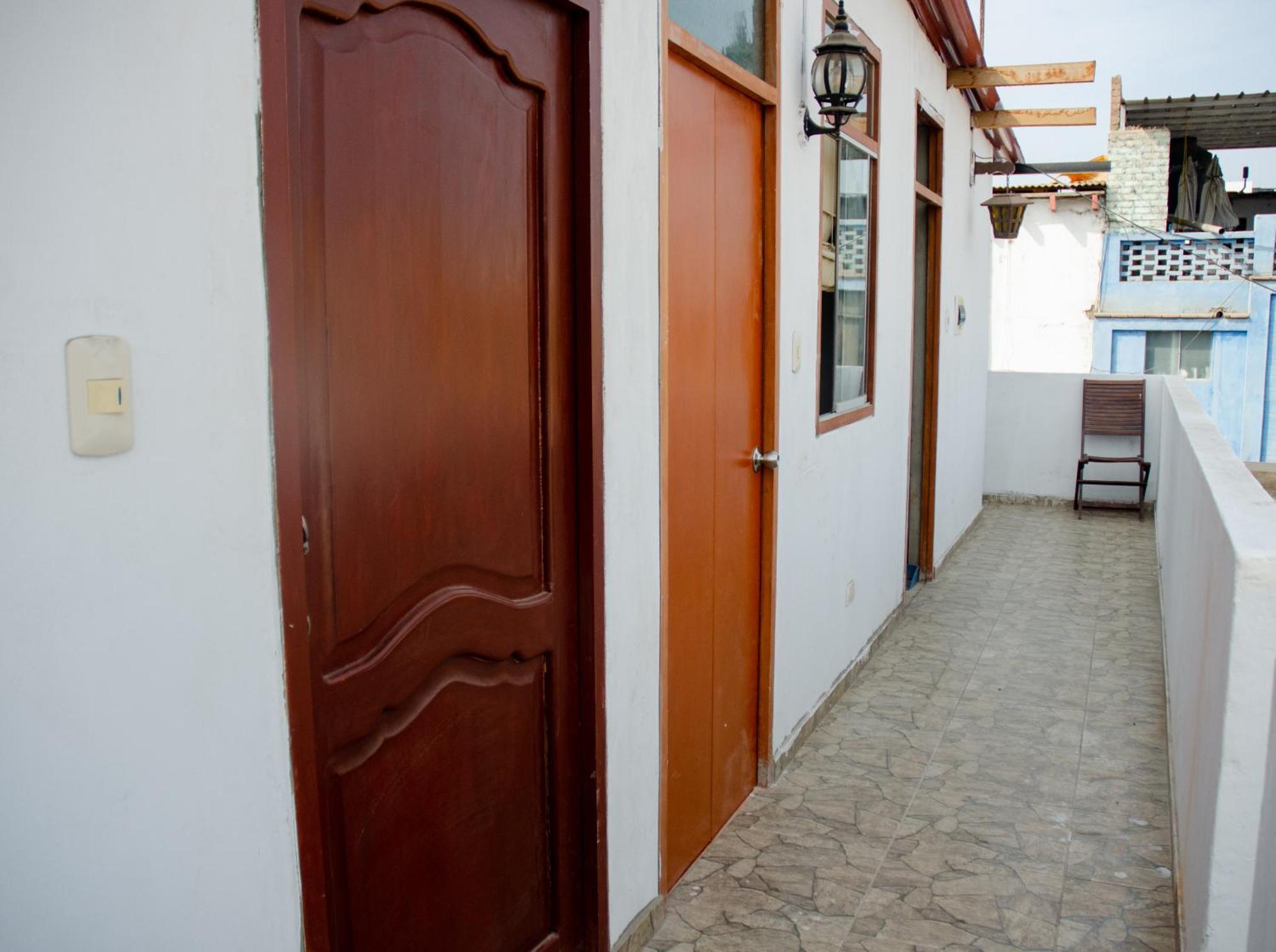 Ugarte Street Bed & Breakfast Трухильо Екстериор снимка